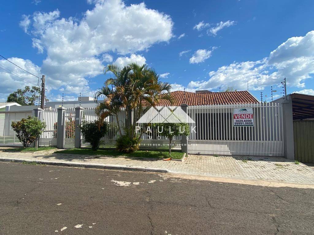 Casa com 4 Dormitórios à Venda, 239 M² Por R$ 900.000,00 - Vila a - Foz do Iguaçu/pr | PAULUK IMÓVEIS | Portal OBusca