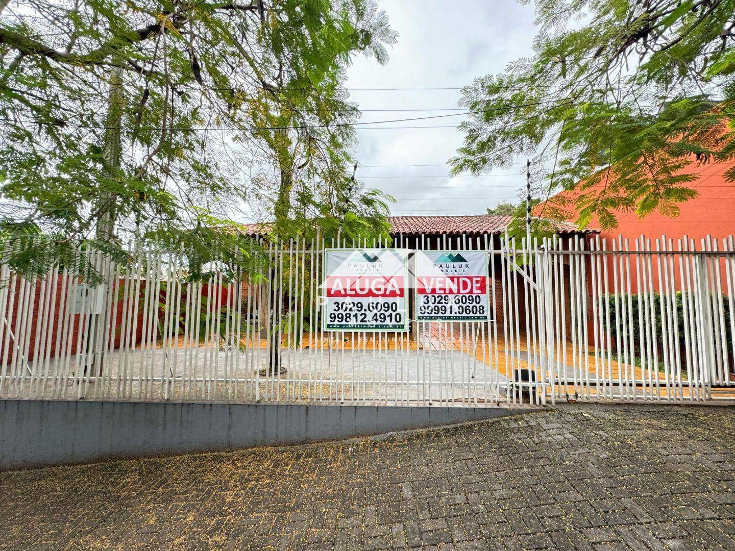 Casa com 6 Dormitórios Sendo 2 Suítes para Alugar, 300 M² Por R$ 8.000/mês - Centro - Foz do Iguaçu/ | PAULUK IMÓVEIS | Portal OBusca