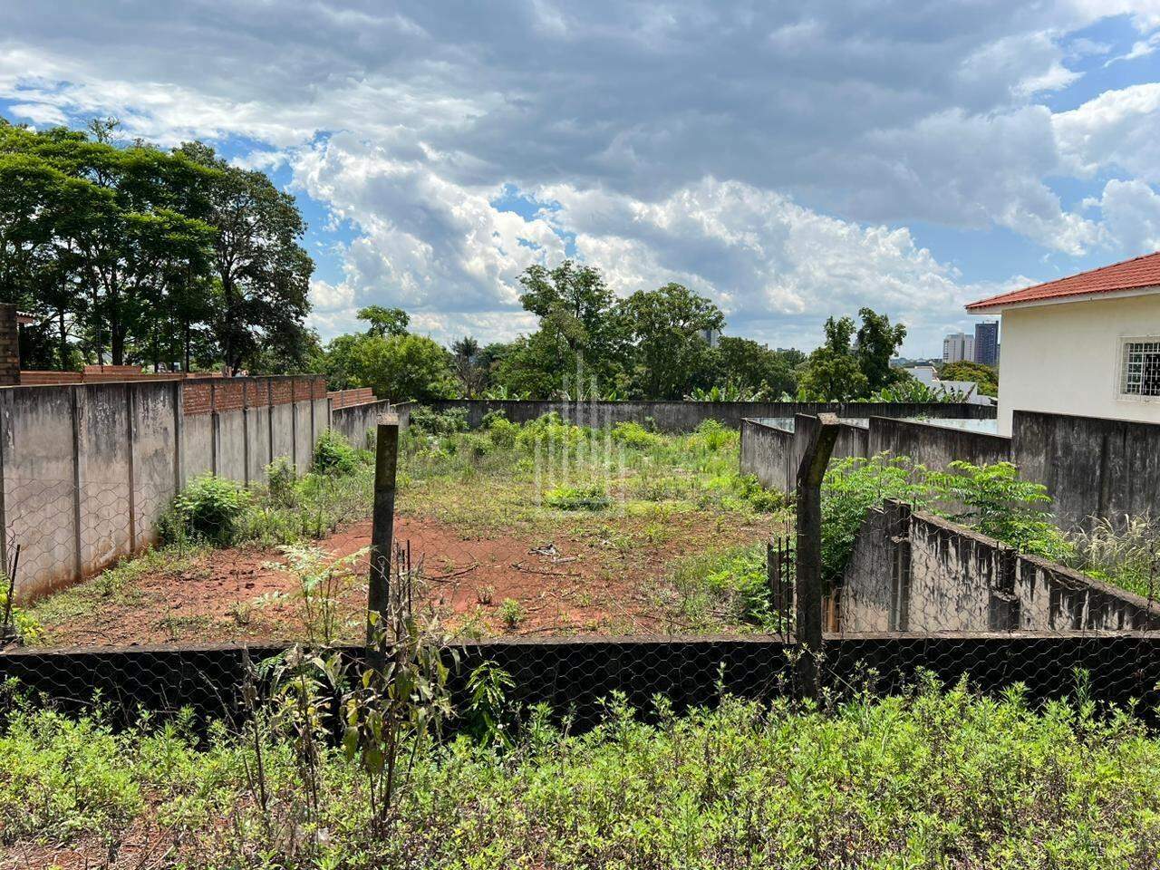 Terreno à venda no Bairro Vila Yolanda Em Foz do Iguaçu - Pr | IGUASSU INVEST | Portal OBusca