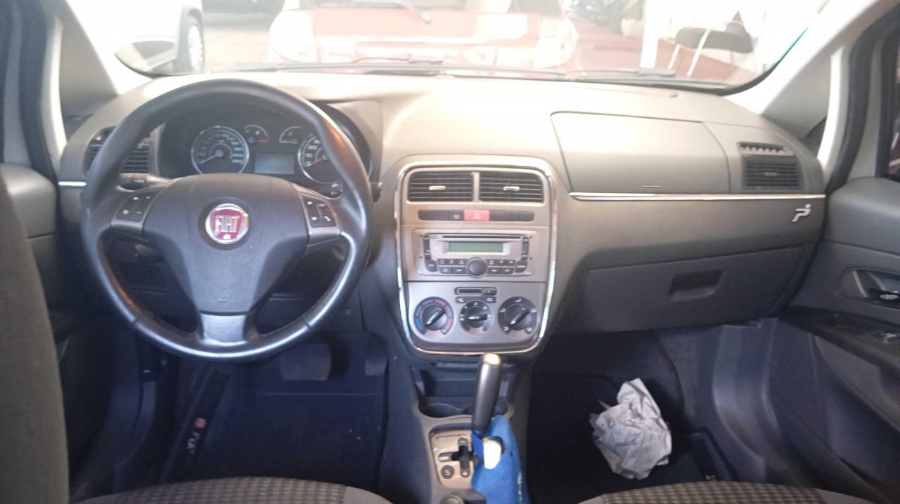 FIAT PUNTO ESSENCE 1.8 DUOL.