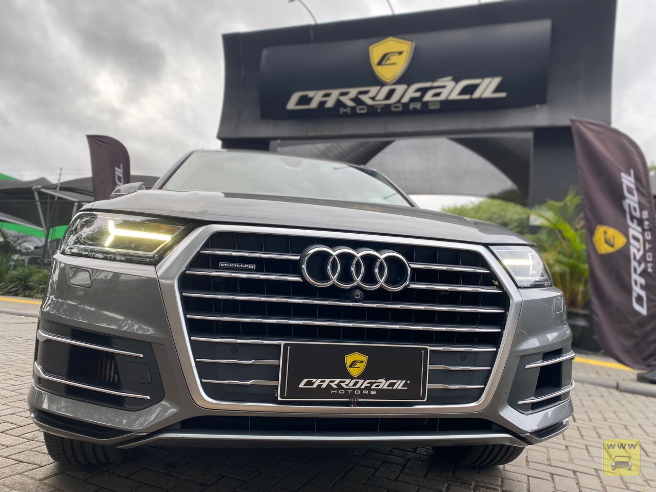 AUDI Q7 3.0