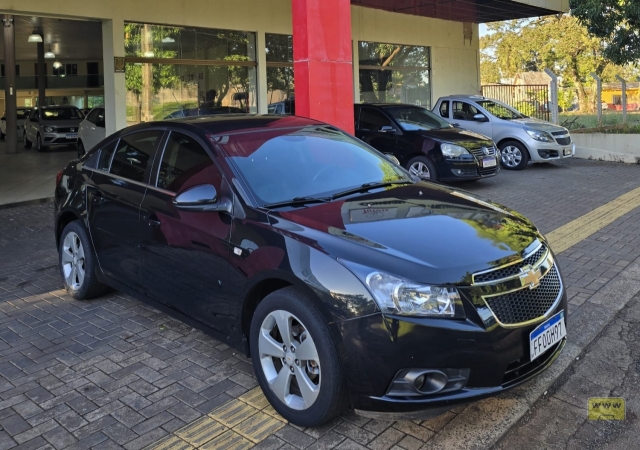 Seminovo: CHEVROLET CRUZE 1.8 LT