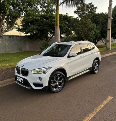 BMW X1 2.0 sDrive20i X-Line ActiveFlex 16/16 | Dérek | Portal OBusca