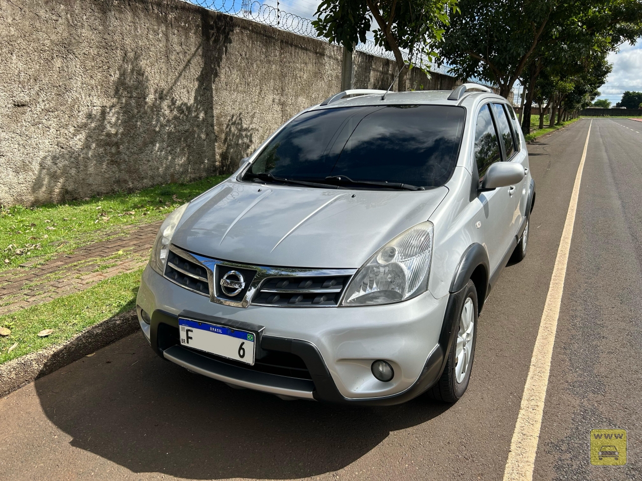 NISSAN LIVINA XGEAR 1.8. Veículo ALMEIDA CARROS