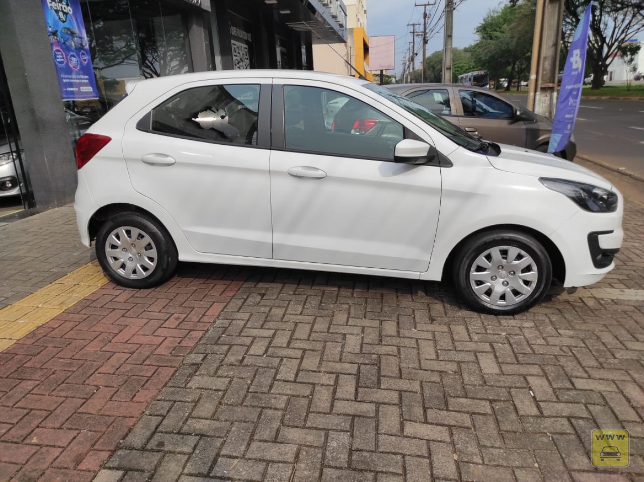 FORD KA SE 1.5 HA C. Veículo ALMEIDA CARROS