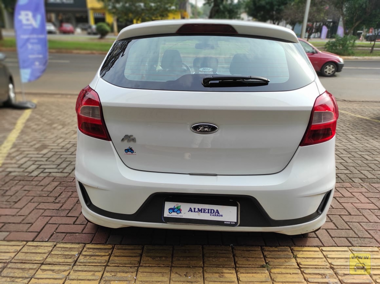 FORD KA SE 1.5 HA C. Veículo ALMEIDA CARROS