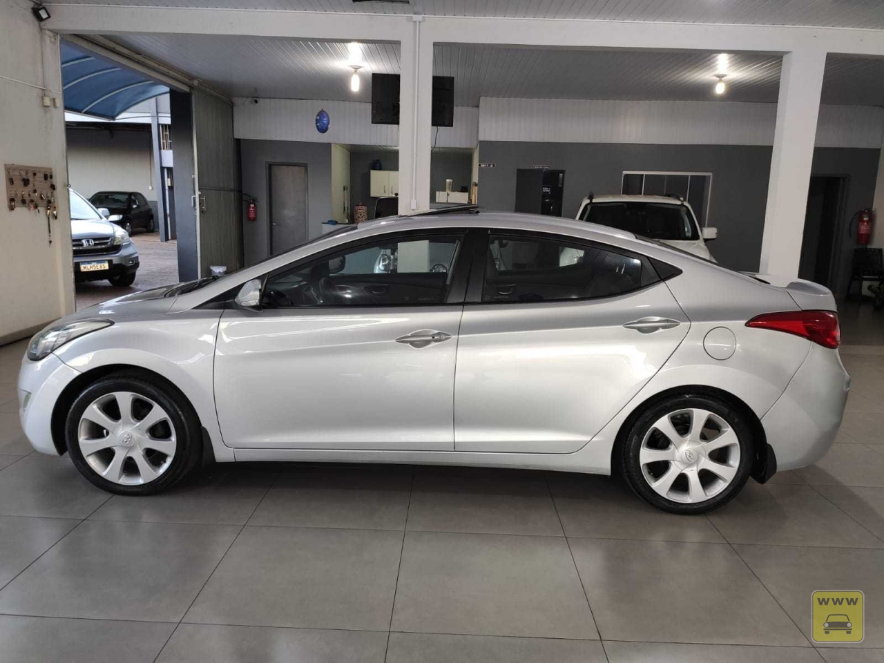 HYUNDAI ELANTRA GLS 1.8 AUT