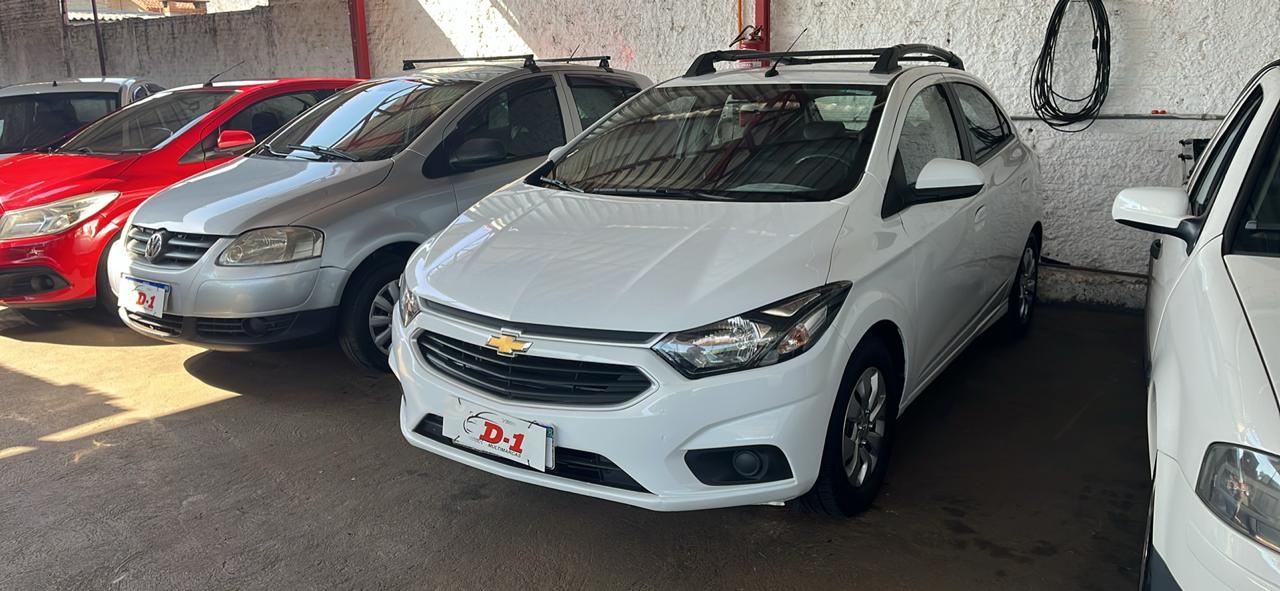 CHEVROLET ONIX LT 1.0. Veículo D1 Multimarcas