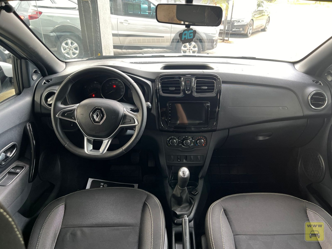 RENAULT SANDERO ZEN 1.0