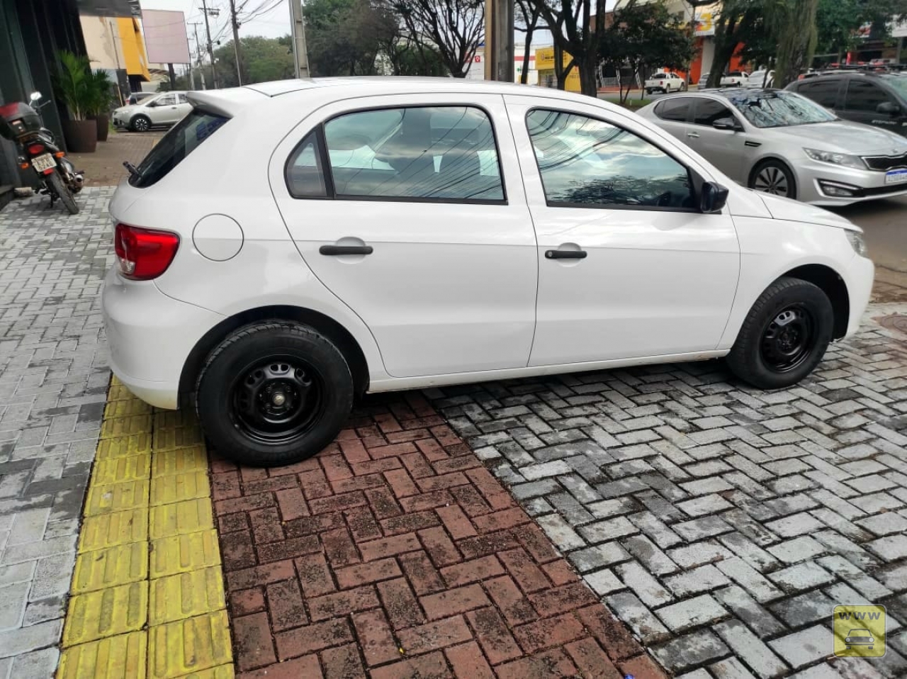 VOLKSWAGEN GOL 1.0. Veículo ALMEIDA CARROS