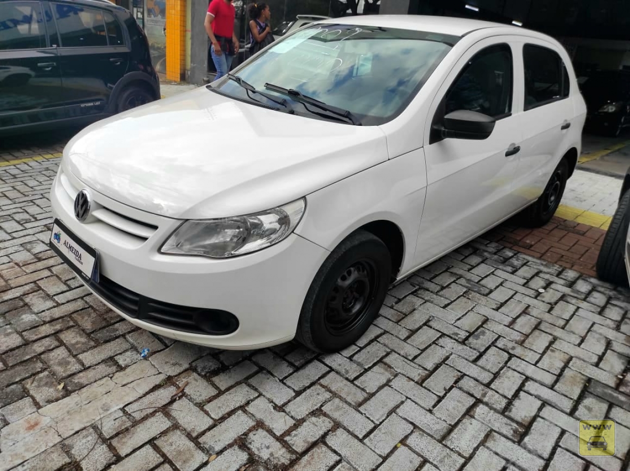 VOLKSWAGEN GOL 1.0. Veículo ALMEIDA CARROS