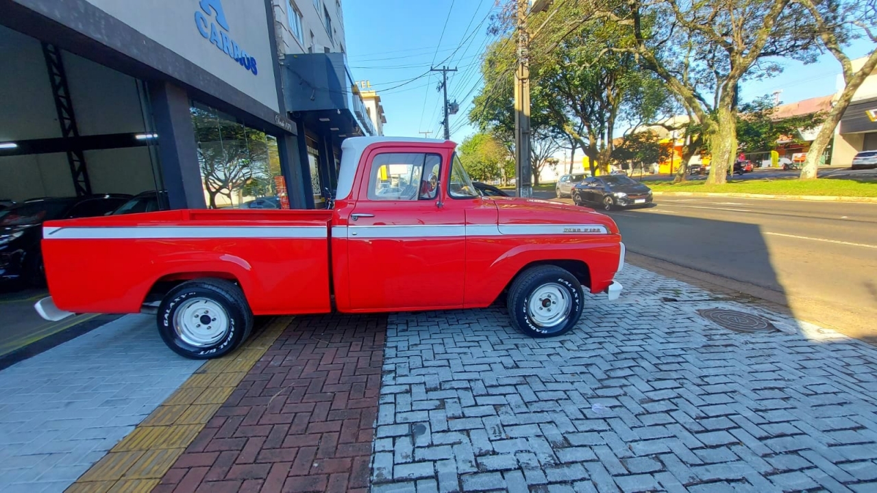 FORD F-100 A. Veículo ALMEIDA CARROS