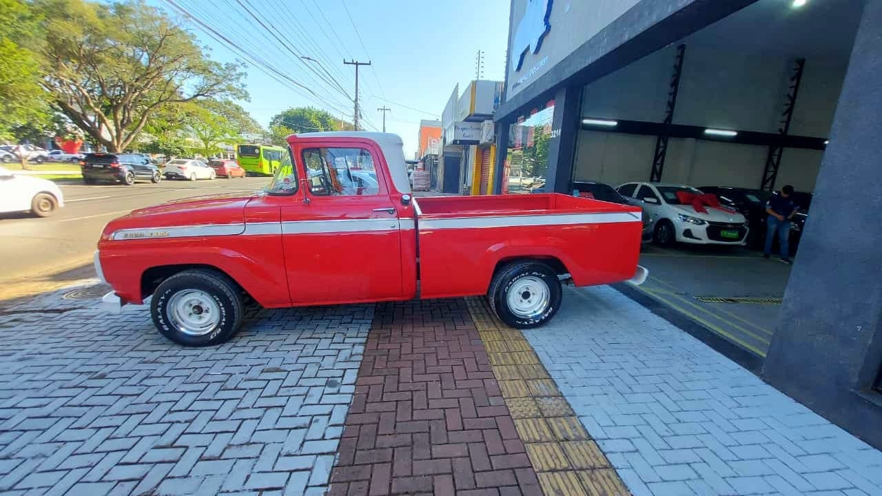 FORD F-100 A. Veículo ALMEIDA CARROS