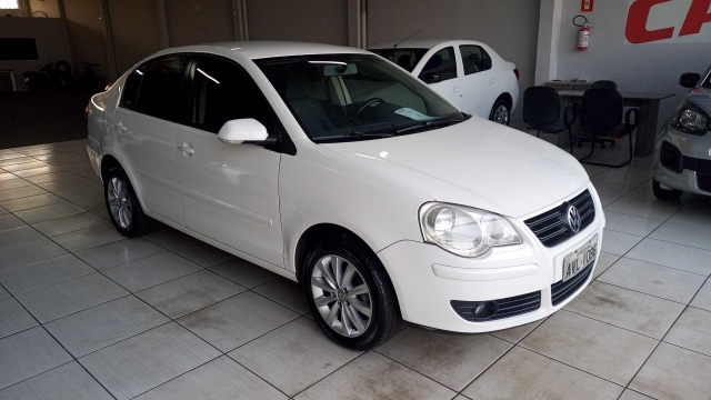 VOLKSWAGEN POLO SEDAN 1.6 10/11 | Gp Car | Portal OBusca