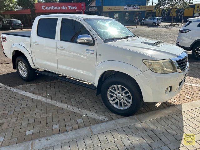 TOYOTA Hilux 3.0 TDI 4x4 CD STD 13/13 | Jorge | Portal OBusca