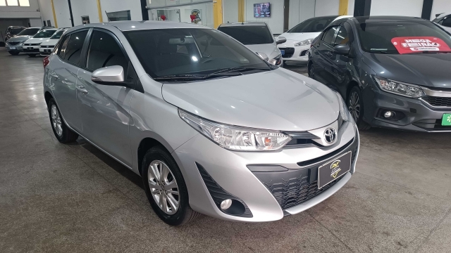 TOYOTA YARIS HB XL PLUS AUT. 18/19 | R & F MOTORS | Portal OBusca