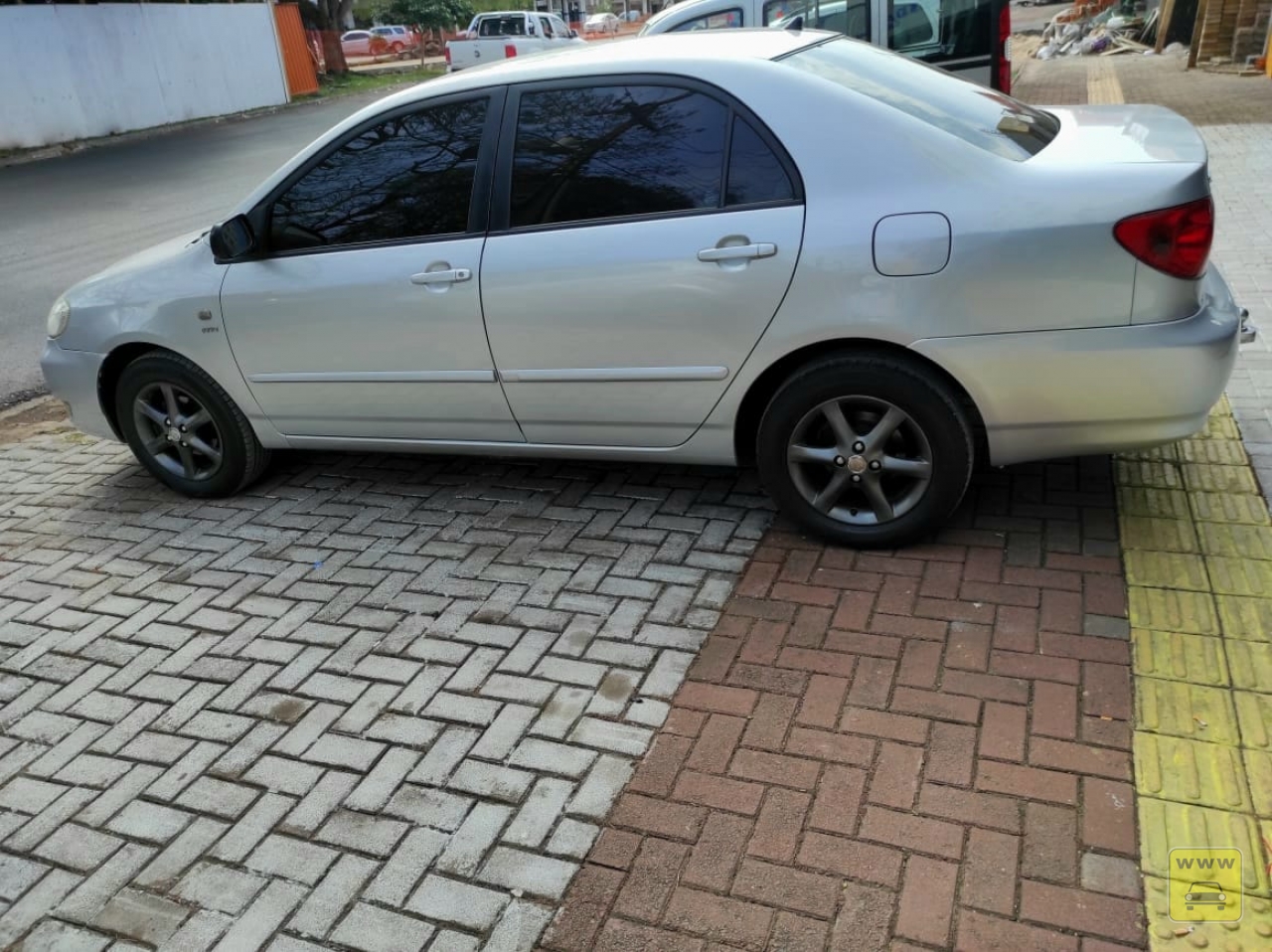 TOYOTA COROLLA XEI 1.8 VVT. Veículo ALMEIDA CARROS