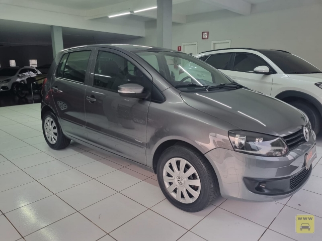 VOLKSWAGEN FOX 1.6 Mi Total Flex 8V 10/11 | M3 AUTOMOVEIS | Portal OBusca