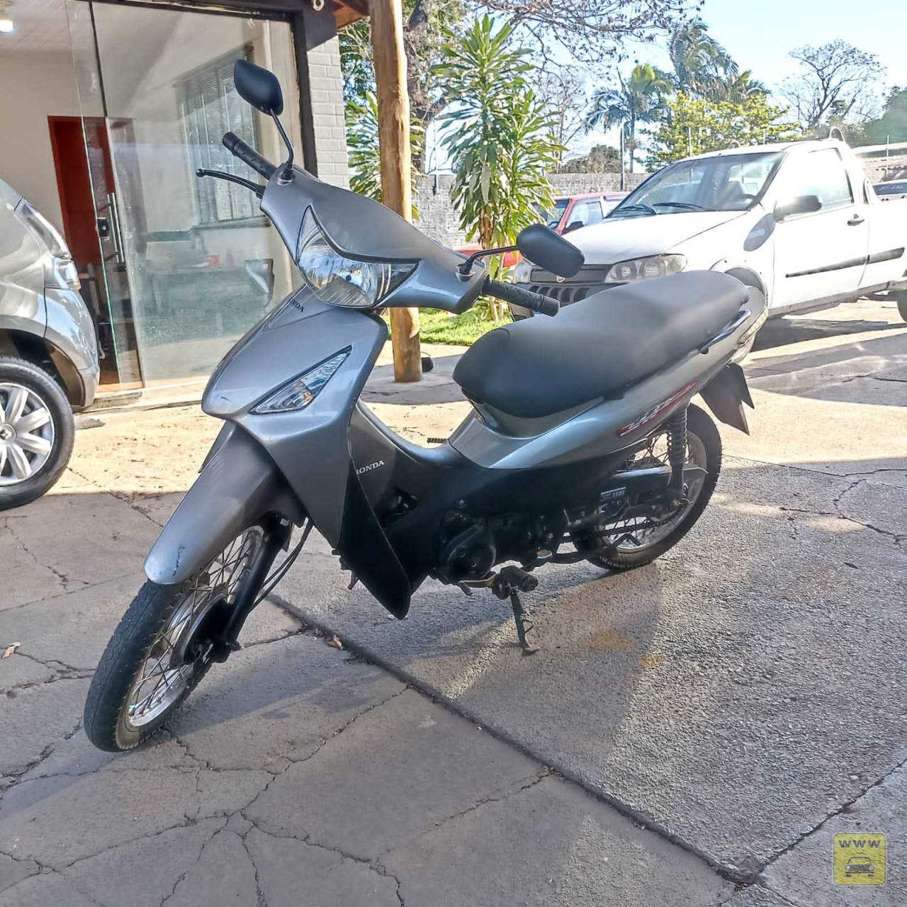 HONDA BIZ 125 Garage Sete