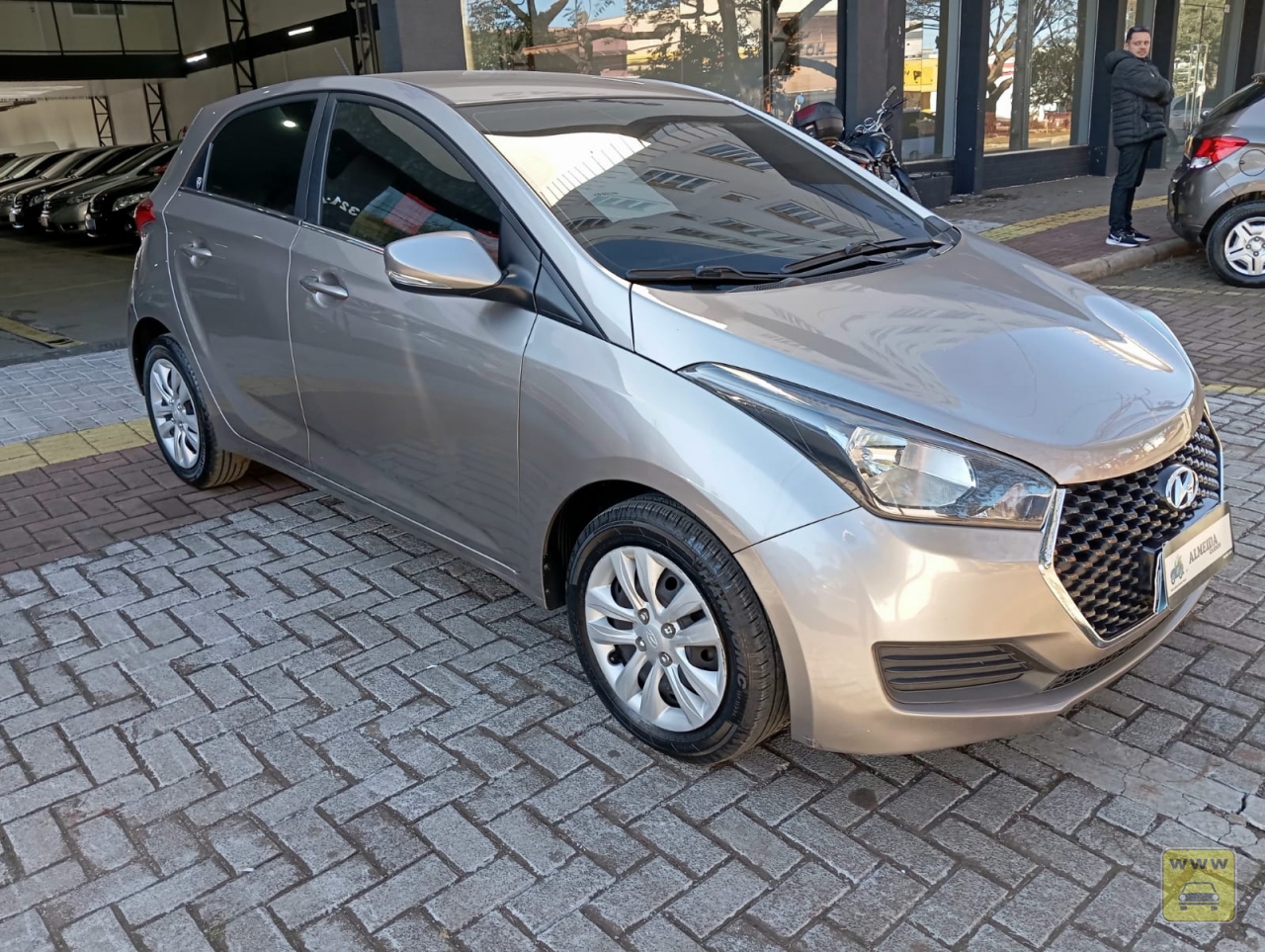 HYUNDAI HB20 1.0 COMFORT. Veículo ALMEIDA CARROS