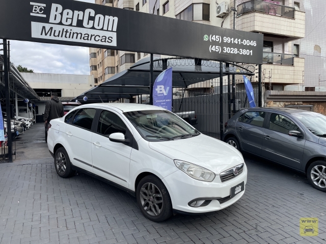 FIAT Grand Siena ESSENCE 1.6 DUAL 13/14 | BerCom Multimarcas | Portal OBusca