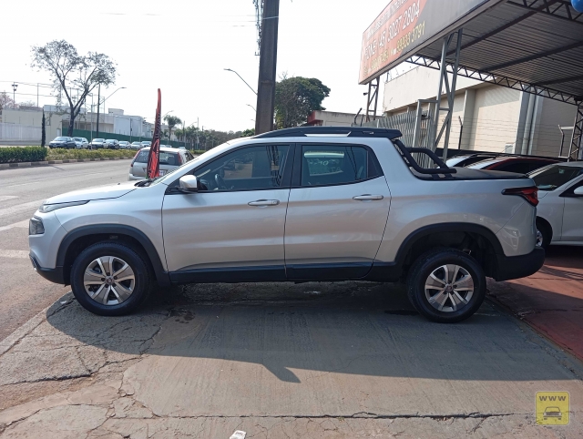 Seminovo: FIAT TORO FREEDON AT FLEX