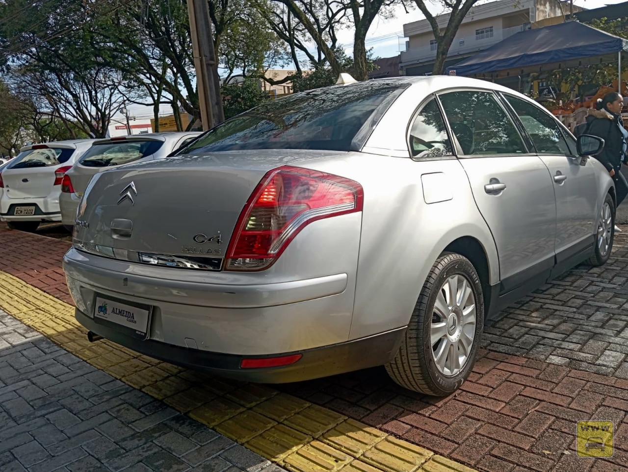 CITROEN C4 PALLAS20G F. Veículo ALMEIDA CARROS