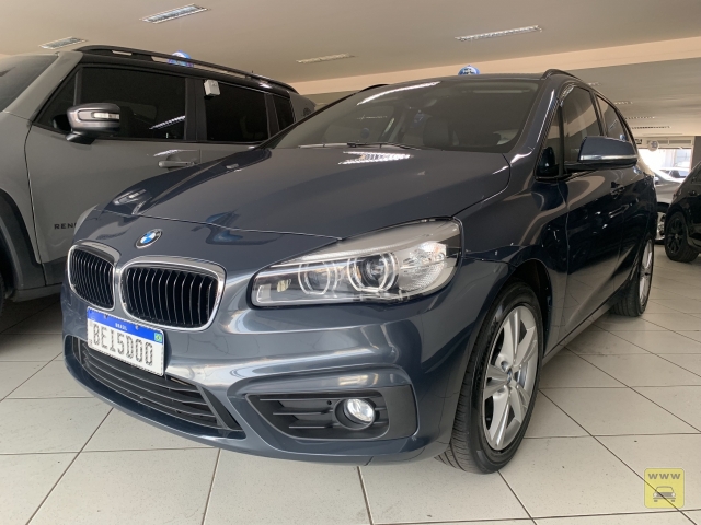 BMW 220i TOURER ACTV 2.0 TB 17/18 | FOZ MULTIMARCAS | Portal OBusca