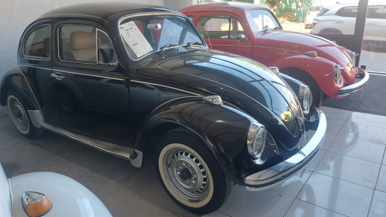 VOLKSWAGEN FUSCA 1300. Veículo ALMEIDA CARROS