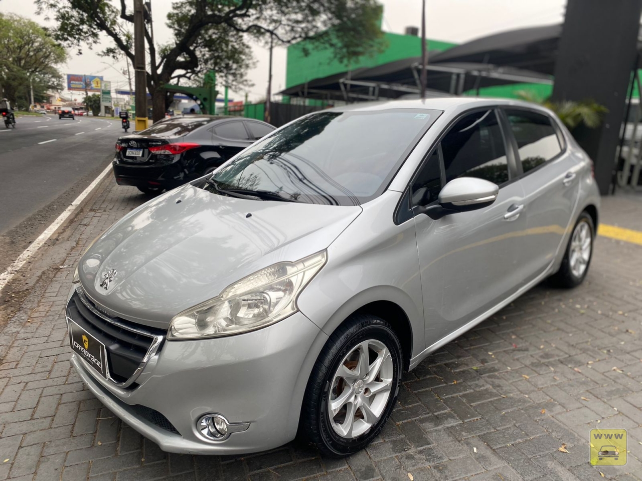 PEUGEOT 208 ACTIVE PACK