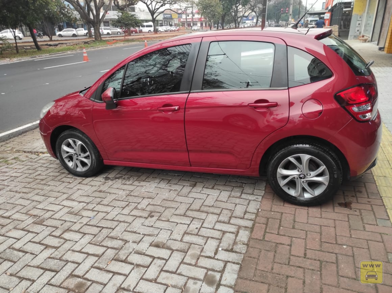 CITROEN C3 TENDANCE 1.5. Veículo ALMEIDA CARROS