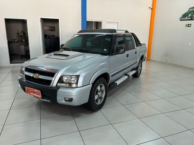 CHEVROLET S10 2.8 EXECUTIVE 4X4 CD 12V TURBO ELECTRONIC INTERCOOLER DIESEL 4P MANUAL