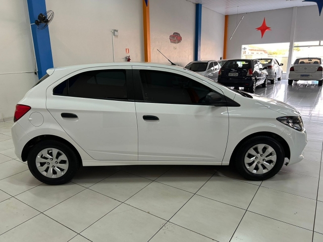 CHEVROLET ONIX 1.0 MPFI JOY 8V FLEX 4P MANUAL