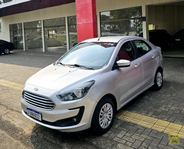 Seminovo: FORD KA SE 1.0 SEDAN