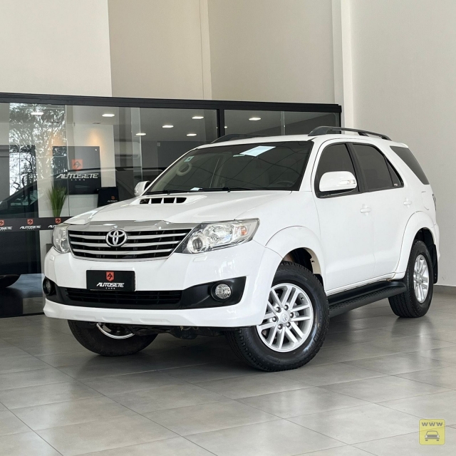 TOYOTA HILUX SW4 SRV 4X4 14/15 | AUTO SETE CARS | Portal OBusca