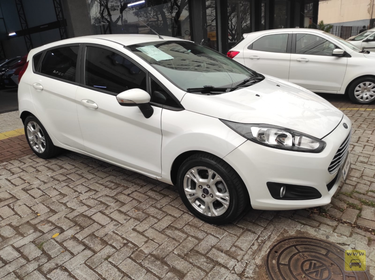 FORD FIESTA HA 1.6L SEB. Veículo ALMEIDA CARROS