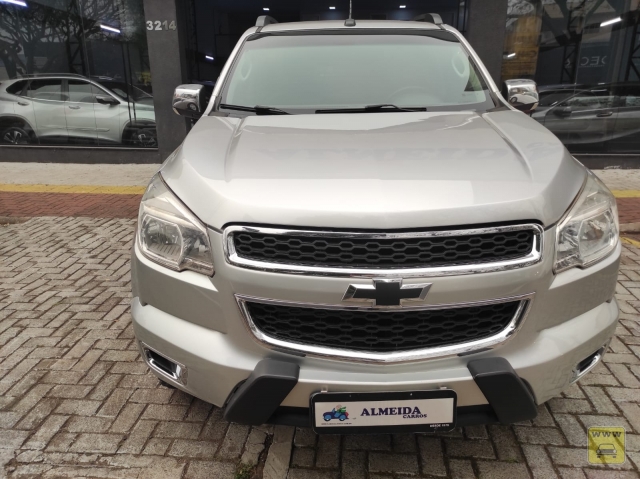 Seminvo: CHEVROLET S10 LTZ 4X4