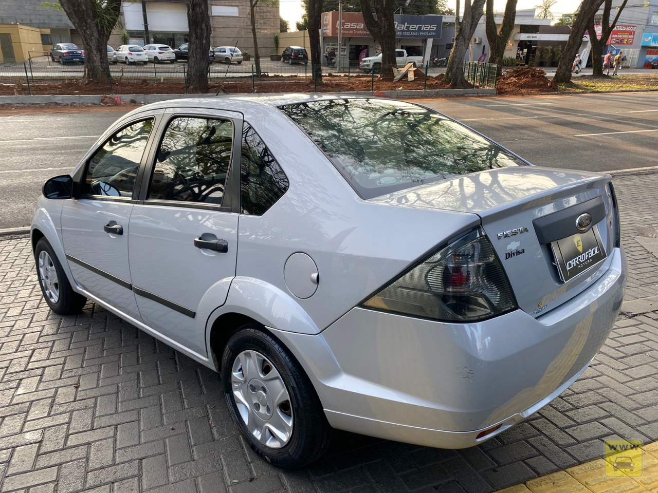 FORD FIESTA SEDAN 1.6