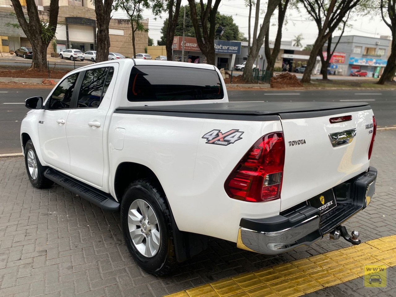 TOYOTA HILUX CD SRV