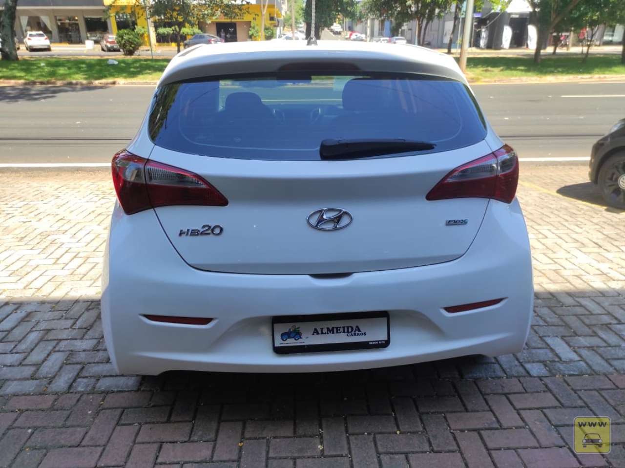 HYUNDAI HB20 1.0 M. Veículo ALMEIDA CARROS