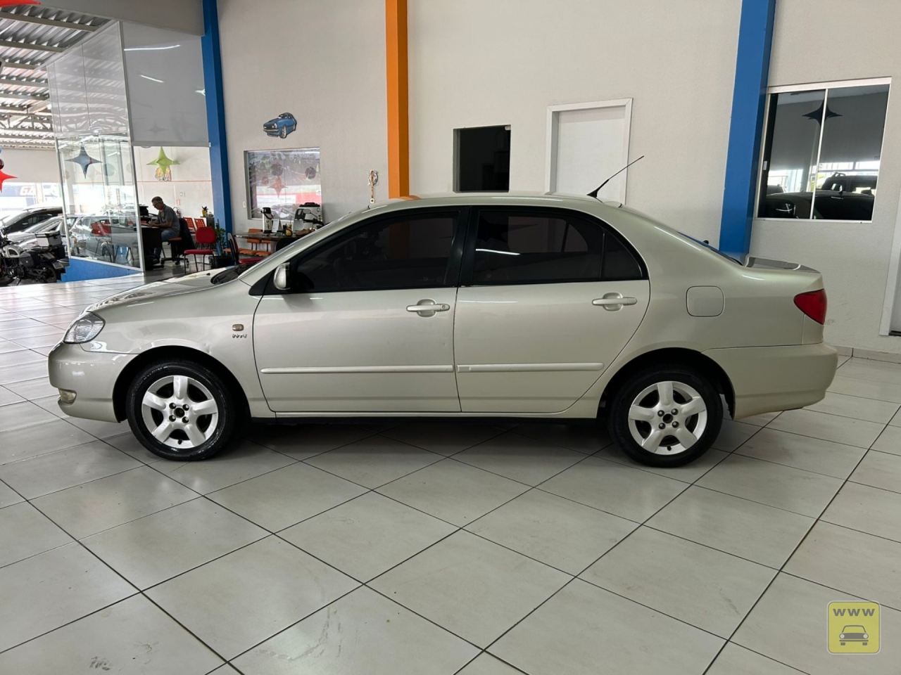 TOYOTA COROLLA 1.6 XLI 16V GASOLINA 4P AUTOMÁTICO