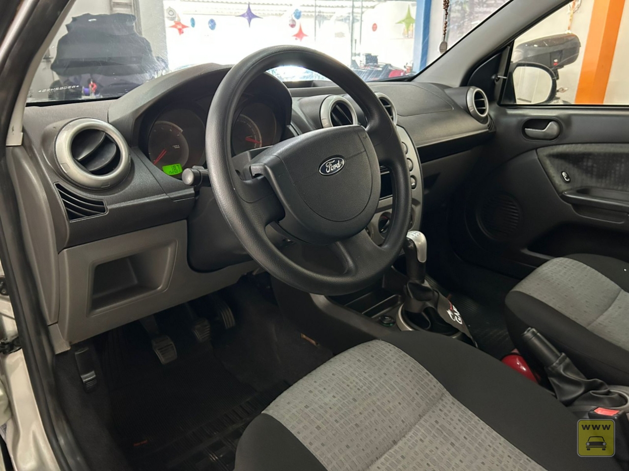 FORD FIESTA 1.0 MPI SEDAN 8V FLEX 4P MANUAL