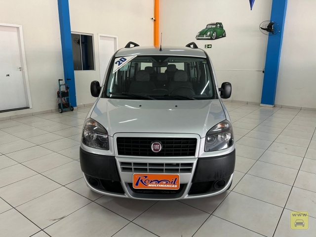 Seminovo: FIAT DOBLO DOBLÒ 1.8 MPI ESSENCE 7L 16V FLEX 4P MANUAL