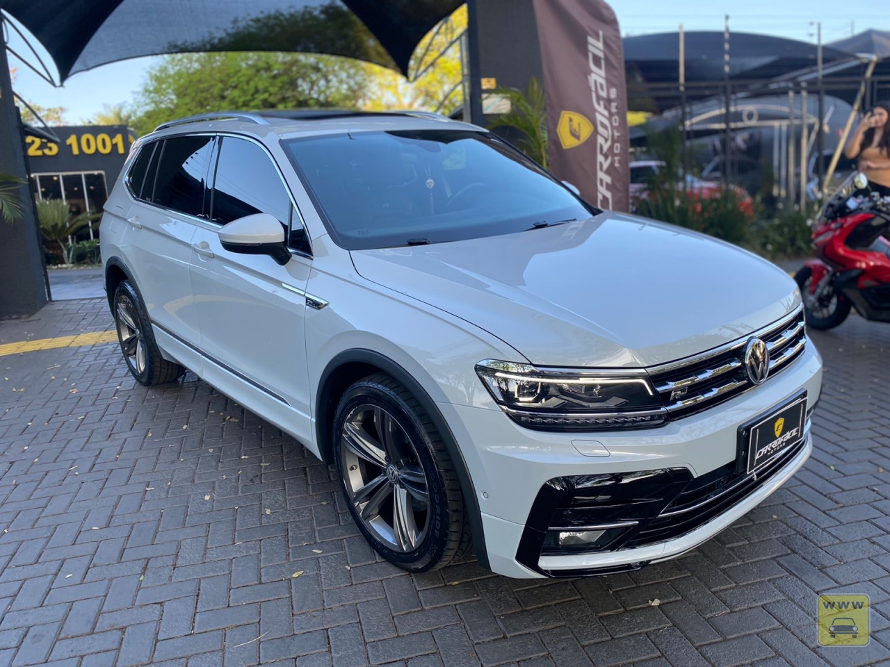 VOLKSWAGEN TIGUAN ALLSPACE R-LINE