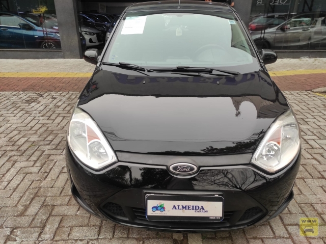 FORD Fiesta Hatch 1.6 FLEX. Seminovo ALMEIDA CARROS