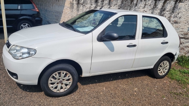 FIAT PALIO CELEBRATION . 1.0 15/15 | CGT - VEICULOS | Portal OBusca