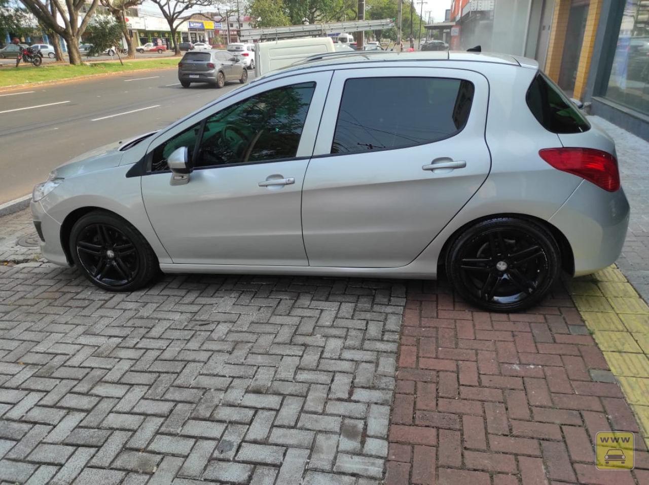 PEUGEOT 308 GRIFFE 1.6. Veículo ALMEIDA CARROS