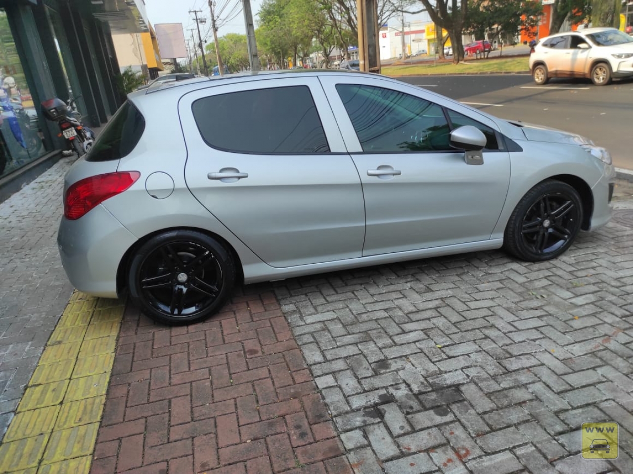 PEUGEOT 308 GRIFFE 1.6. Veículo ALMEIDA CARROS