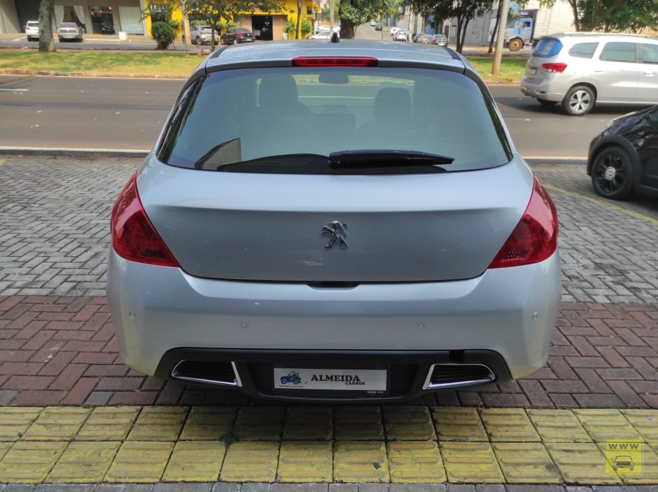 PEUGEOT 308 GRIFFE 1.6. Veículo ALMEIDA CARROS