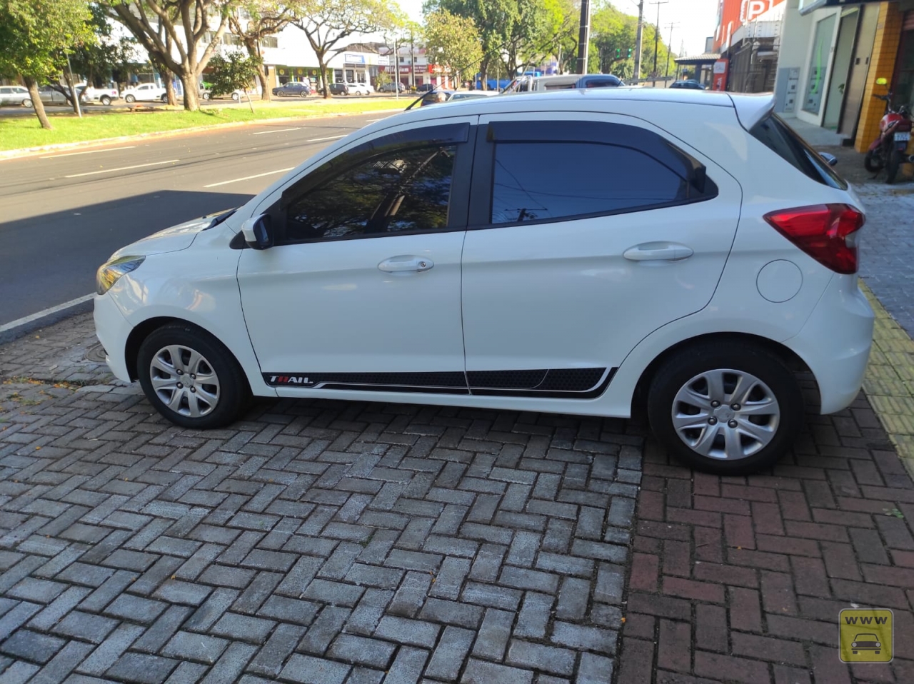 FORD Ka+ SE 1.0 HA. Veículo ALMEIDA CARROS